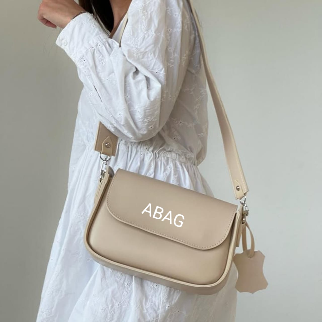 Aurelia built bag beige