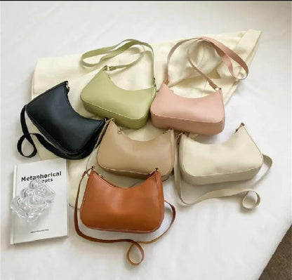 HALFMOON CROSS BODY PINK